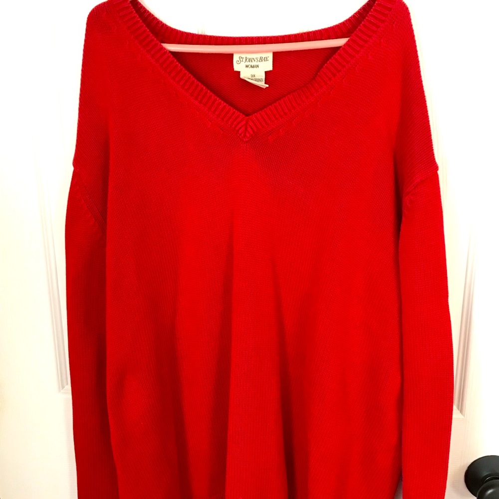 Heavy sweater in a vibrant red, 3x